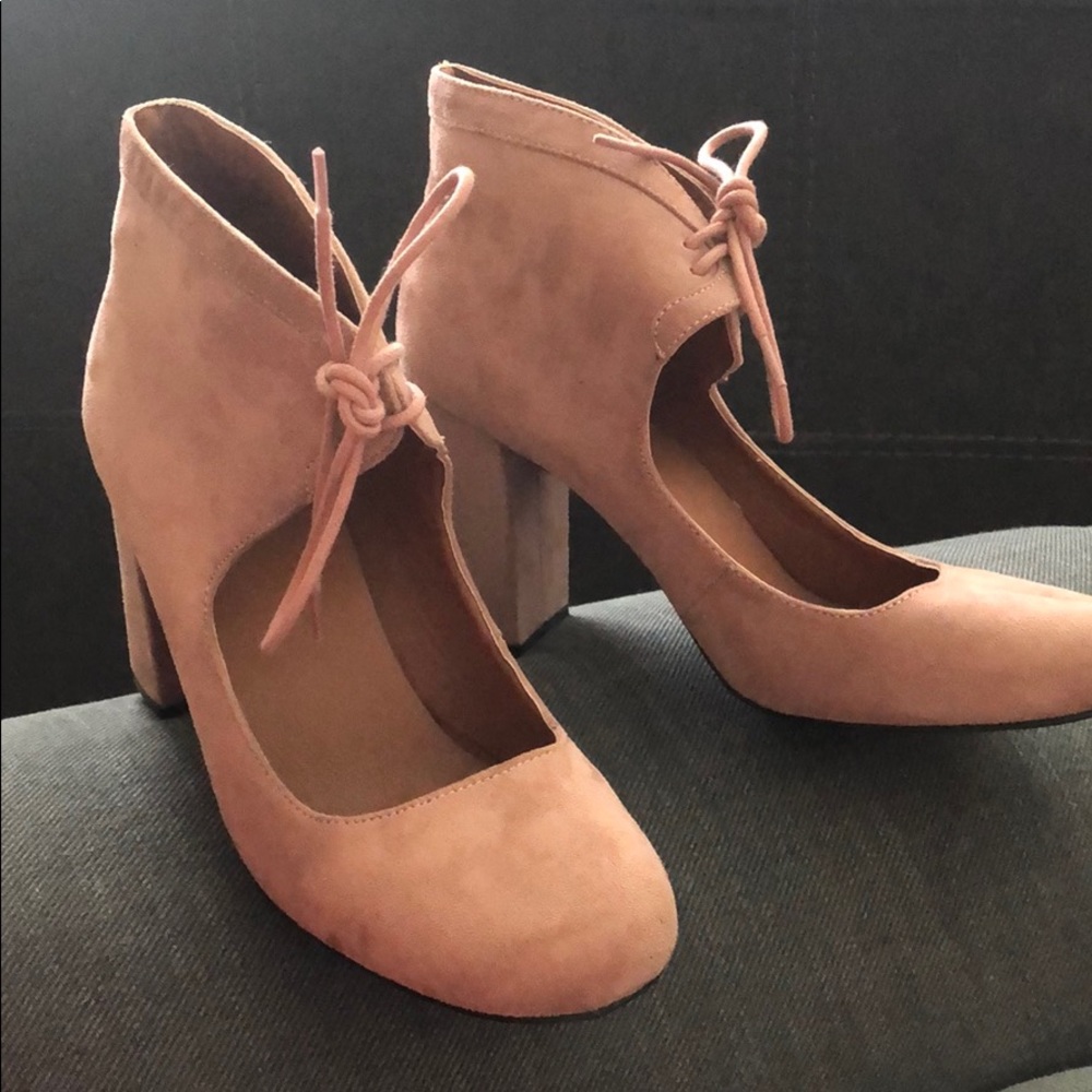 Qupid retro heels size 10